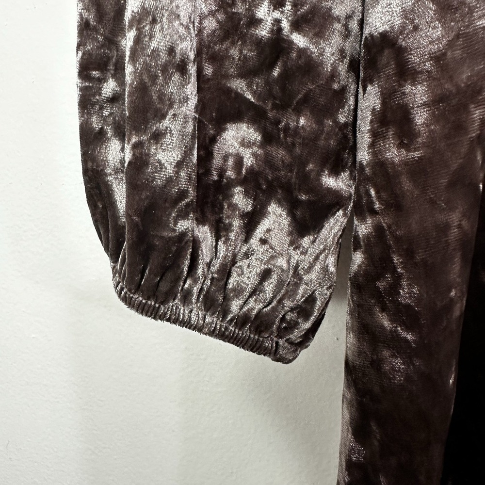 Lane Bryant New Womens Crushed Velvet Top 30/32 Sweetheart Neckline Ruched Taupe - Picture 3 of 8